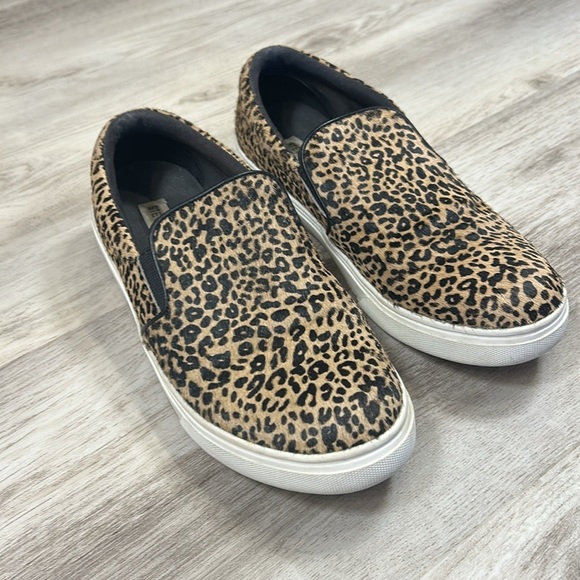 Steve Madden Coulter Cow Hair Animal Print Women’s Slip-On Casual Loafer Sneaker - Picture 3 of 14